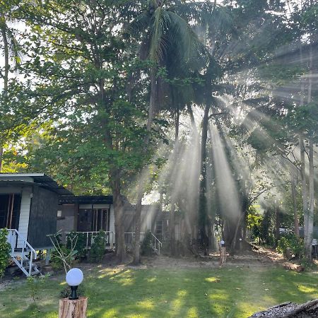 Koh Ngai Sea Open Resort Exterior photo